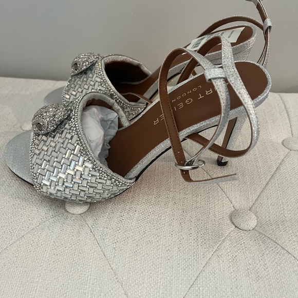 Kurt Geiger Silver Sandals with Textured Strap - Picture 4 of 5